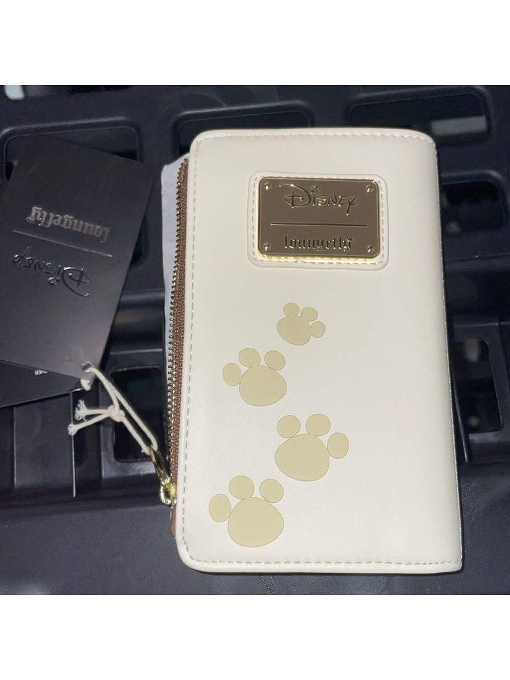 Aristocats Wallet by Loungefly & siblings on top of each other. NWT - Picture 3 of 3
